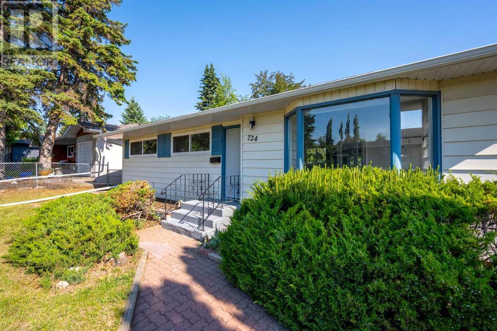 Single Family House Bungalow for Sale in   Avenue SW Kingsland Calgary 