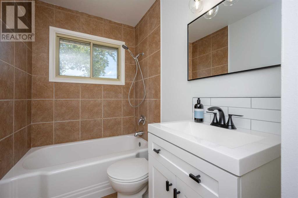 Single Family House Bungalow for Sale in   Avenue SW Kingsland Calgary 