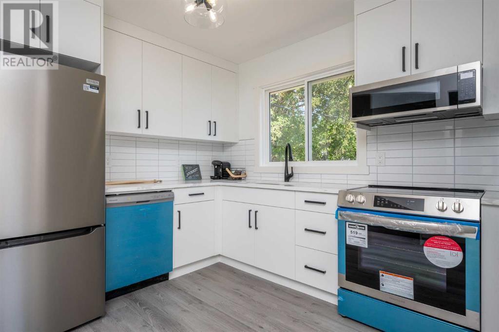 Single Family House Bungalow for Sale in   Avenue SW Kingsland Calgary 