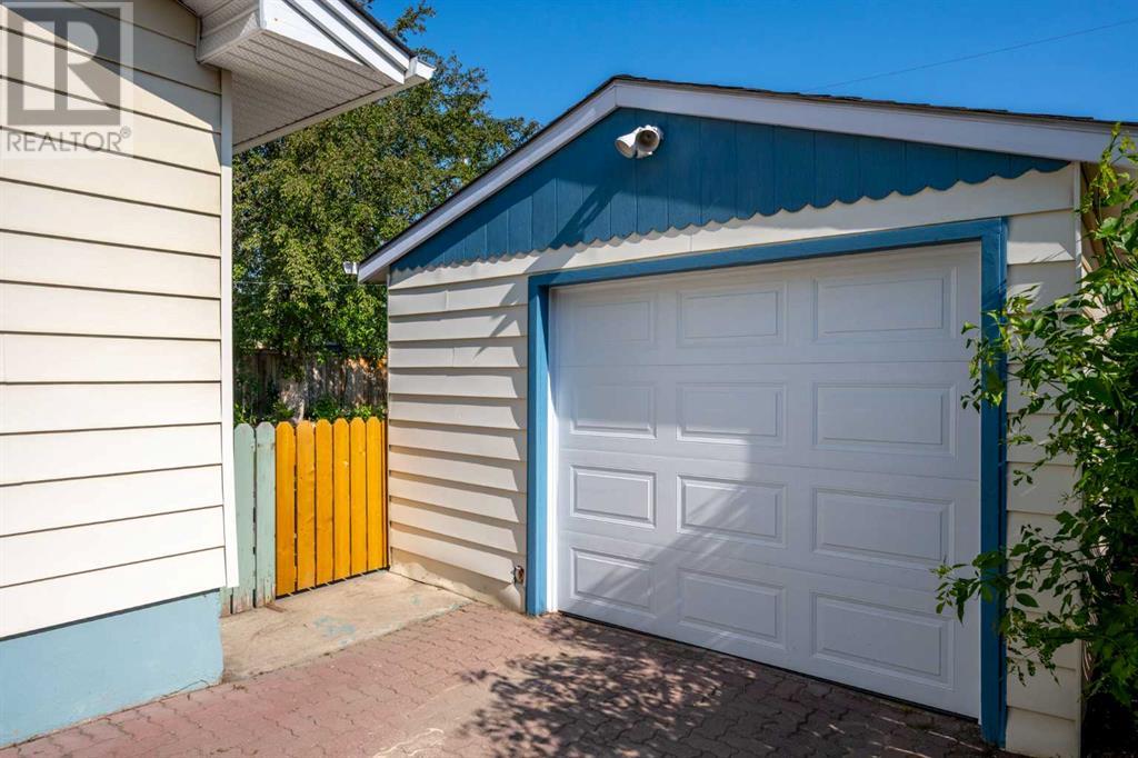 Single Family House Bungalow for Sale in   Avenue SW Kingsland Calgary 