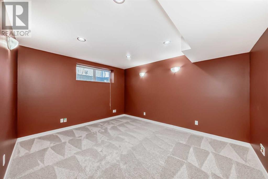 Single Family House for Sale in  Cranberry Way SE Cranston Calgary 
