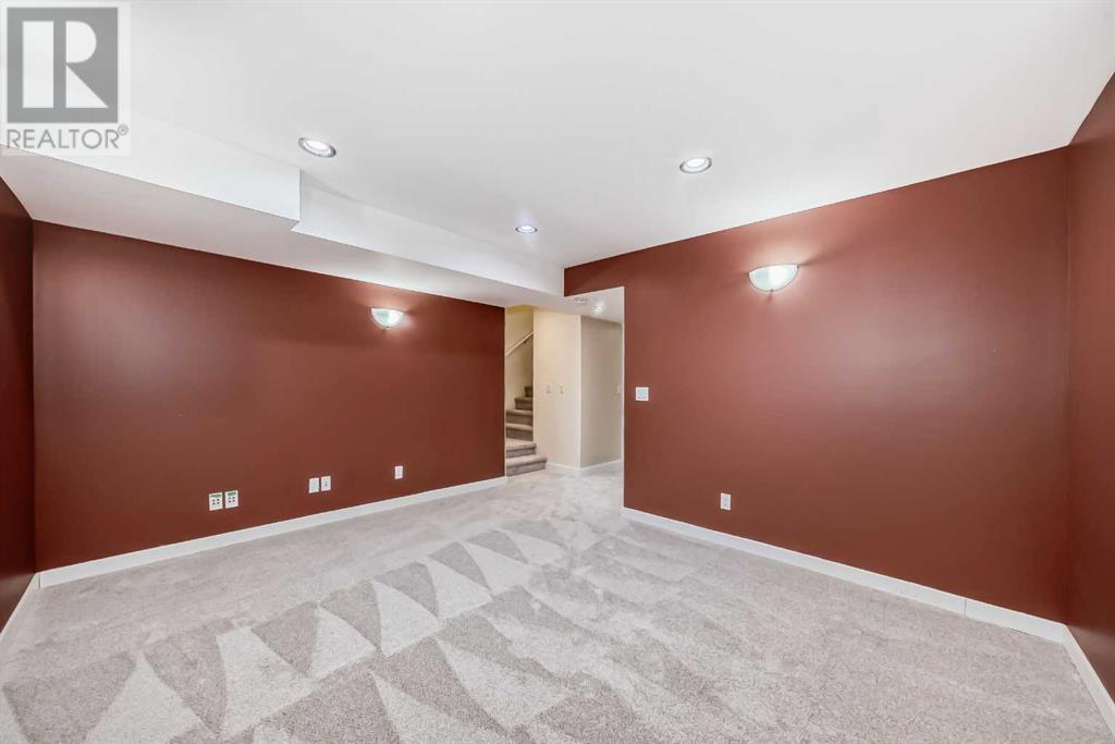 Single Family House for Sale in  Cranberry Way SE Cranston Calgary 