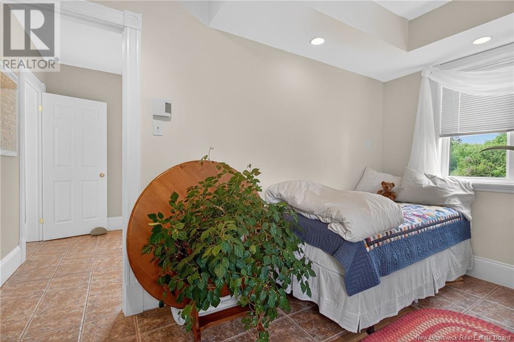 2622 RIVER ROAD - 20