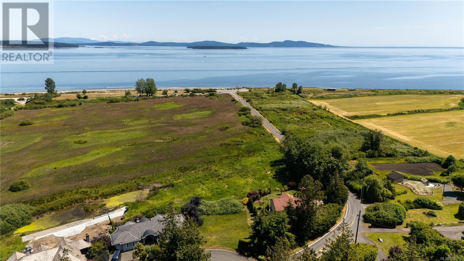 7003 Beach View Crt, Central Saanich