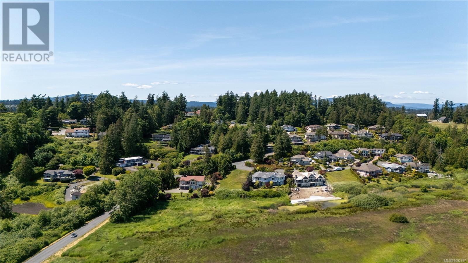 7003 Beach View Crt, Central Saanich