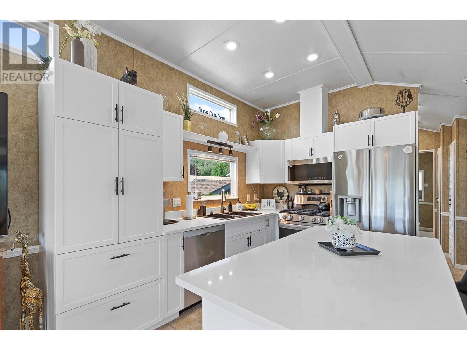 Photo 9 of 8000 Highland Road Unit 33, Vernon BC