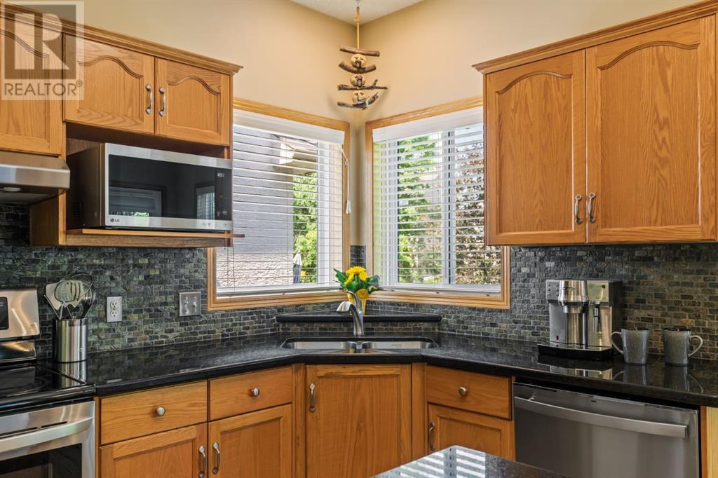 Single Family House for Sale in  Discovery Ridge Court SW Discovery Ridge Calgary 