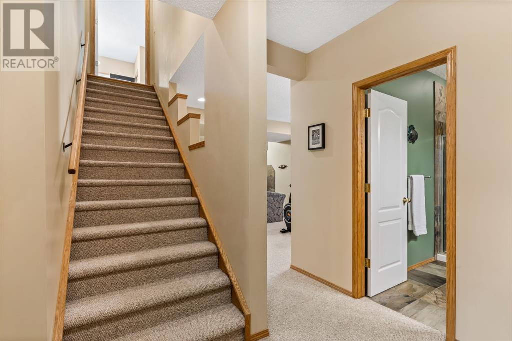 Single Family House for Sale in  Discovery Ridge Court SW Discovery Ridge Calgary 