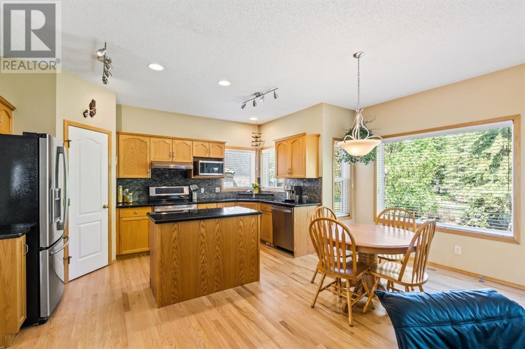 Single Family House for Sale in  Discovery Ridge Court SW Discovery Ridge Calgary 