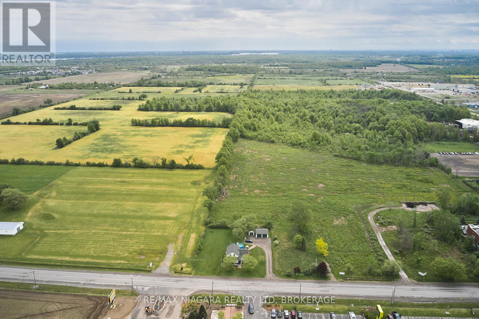 Photo 5 of 2822 Stevensville Road, Fort Erie ON