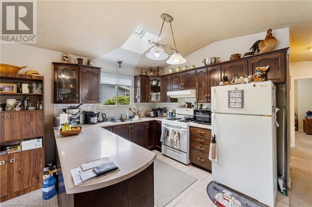 Photo 11 of 16 Pine Road, Puslinch ON