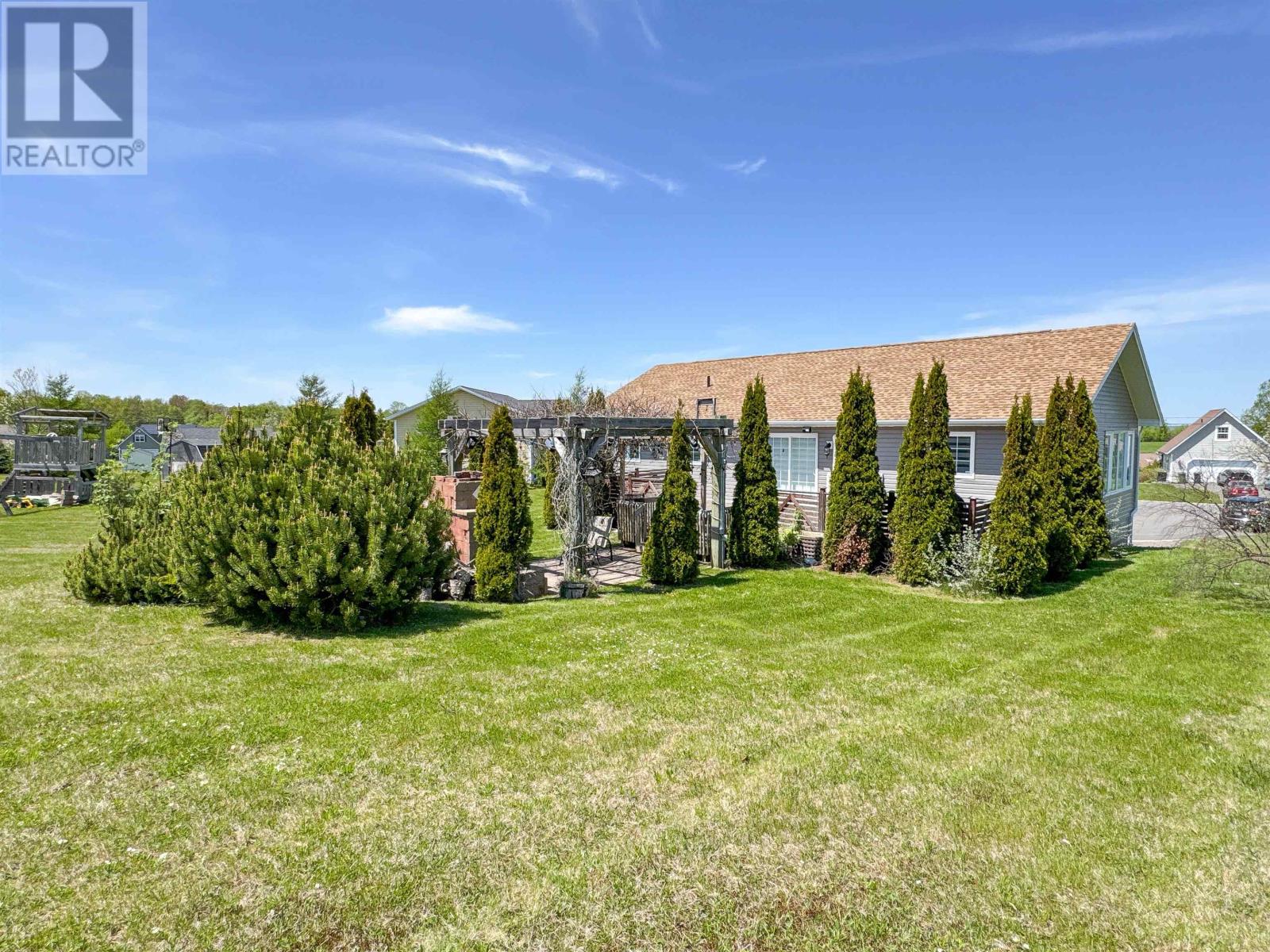 Photo 31 of 46 Maclauchlan Drive, Stratford PE