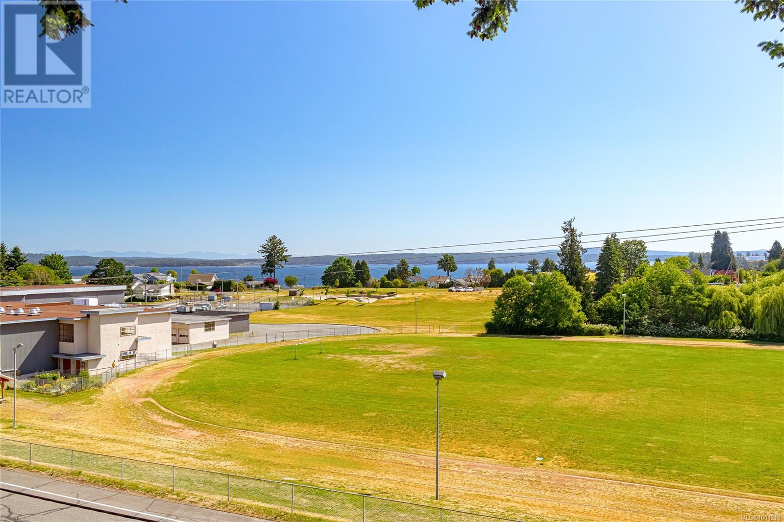 306 9916 Daniel St, Chemainus