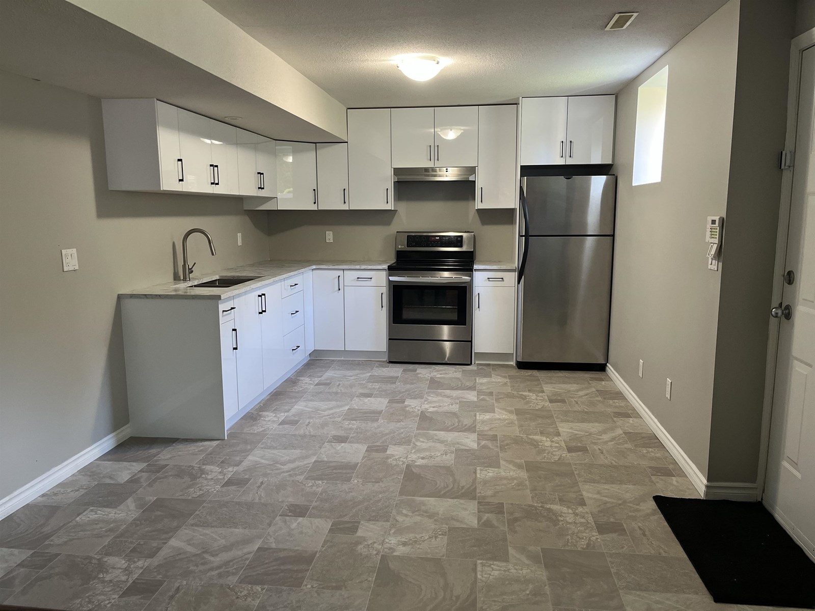 Photo 31 of 13559 62 B Avenue, Surrey BC