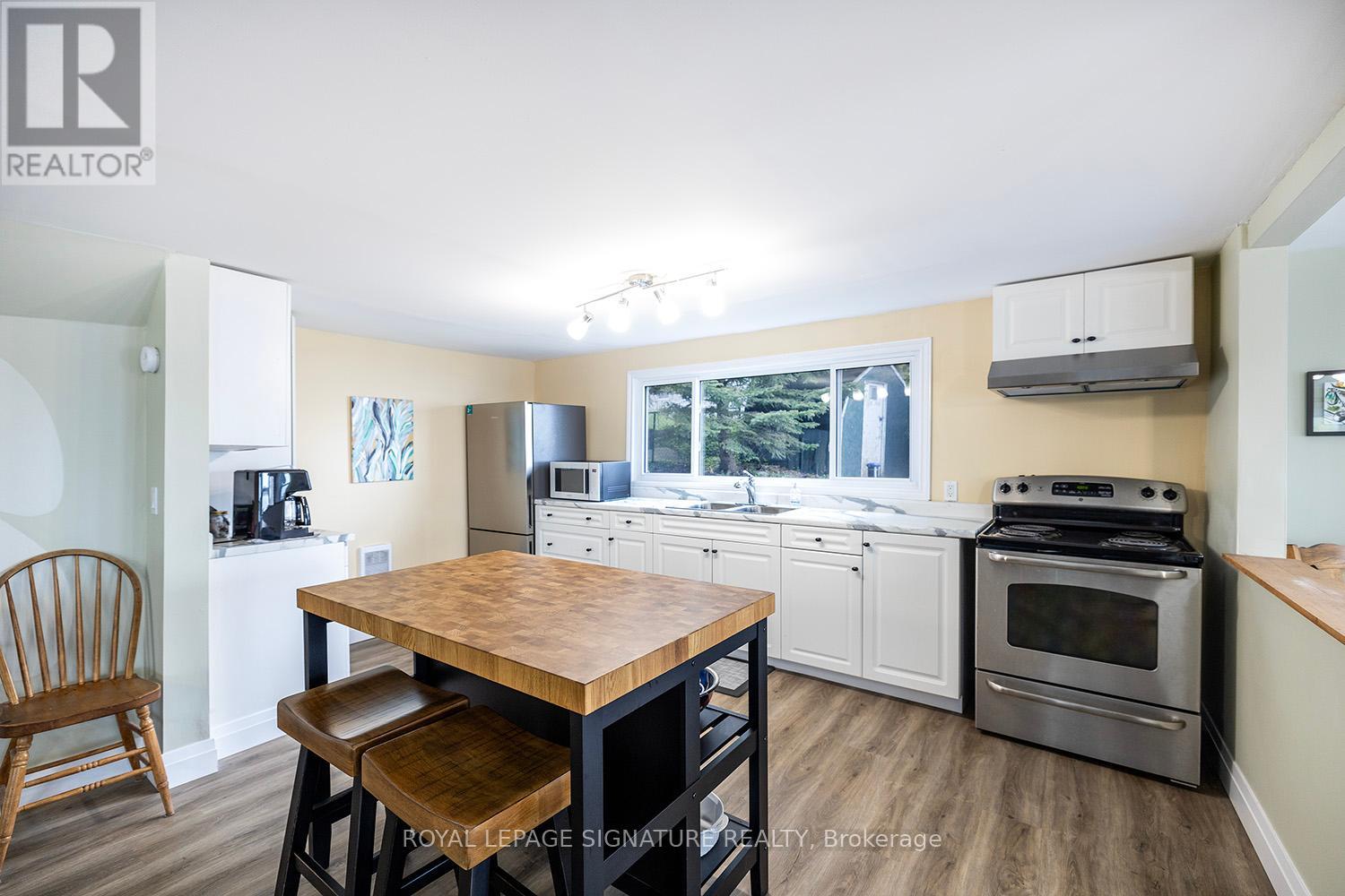 Photo 14 of 111 Hazel Street, Kawartha Lakes ON