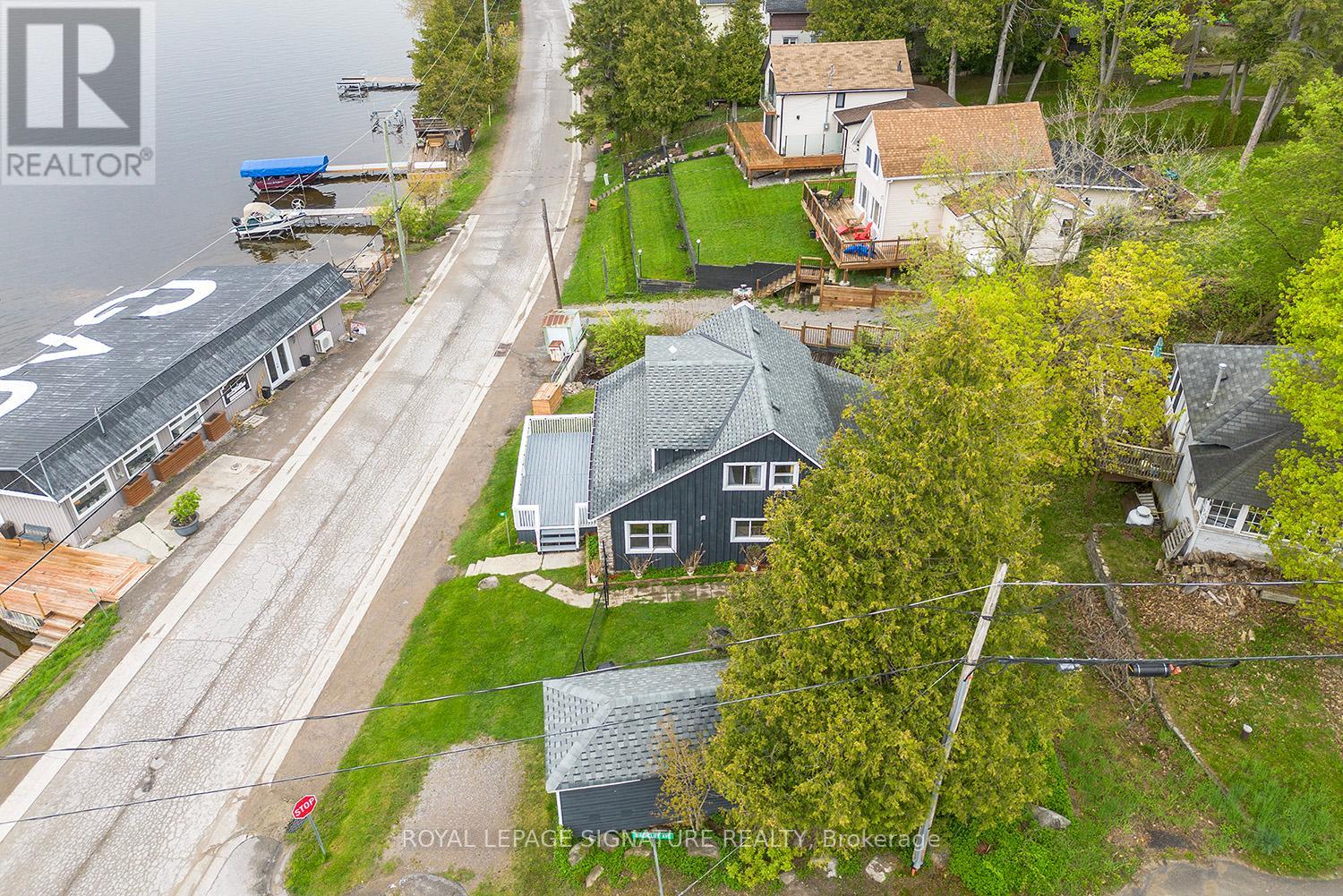 Photo 5 of 111 Hazel Street, Kawartha Lakes ON