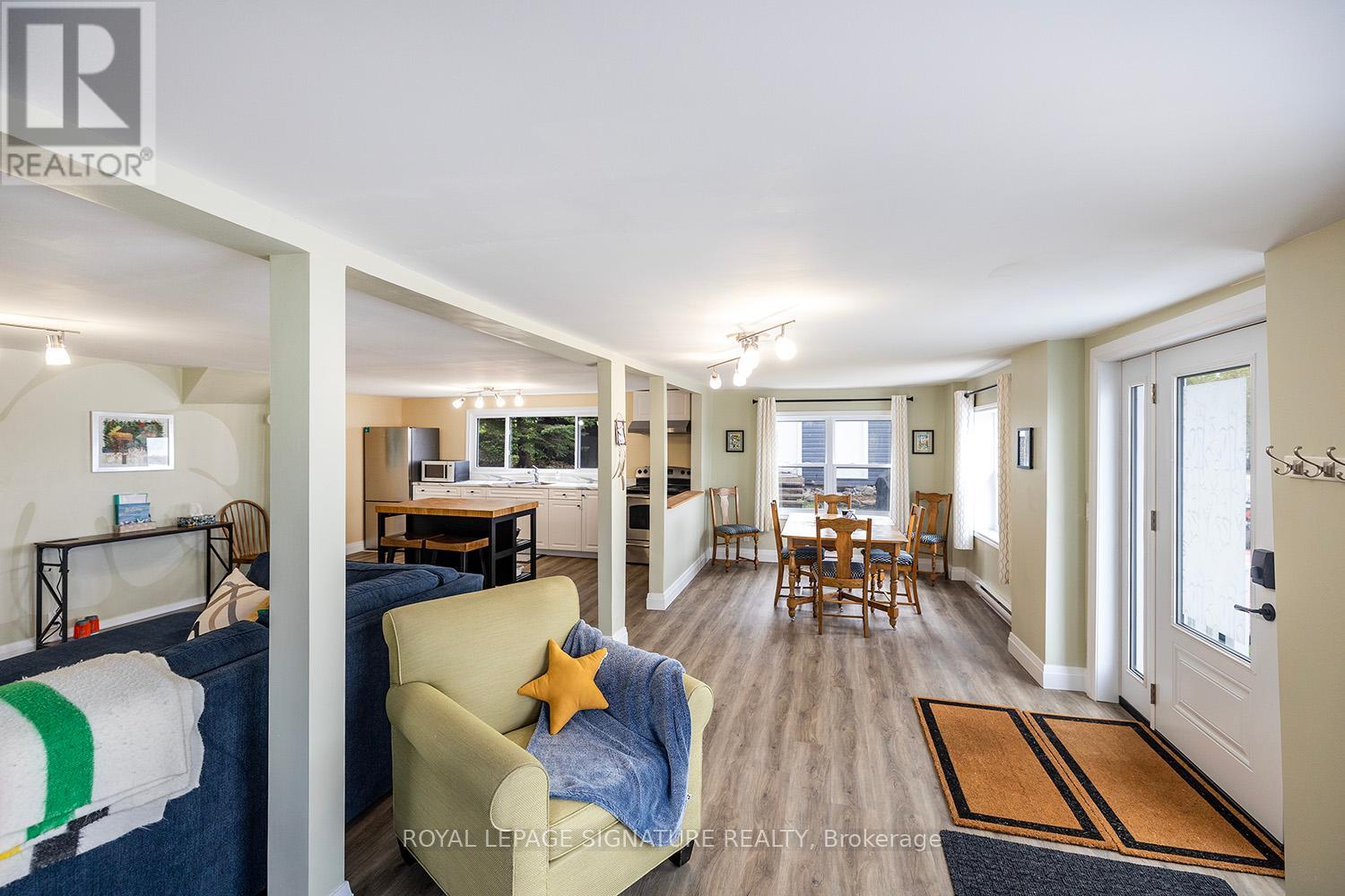 Photo 37 of 111 Hazel Street, Kawartha Lakes ON