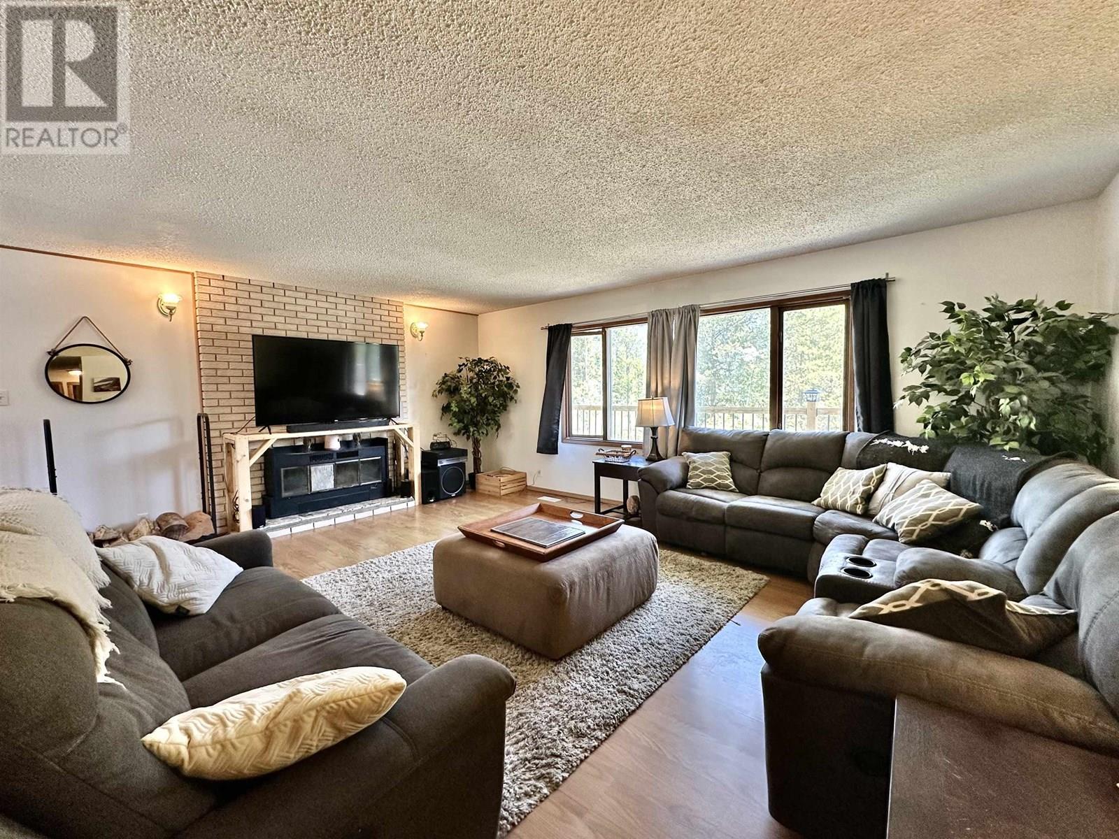 1505 S 5 HIGHWAY, Valemount