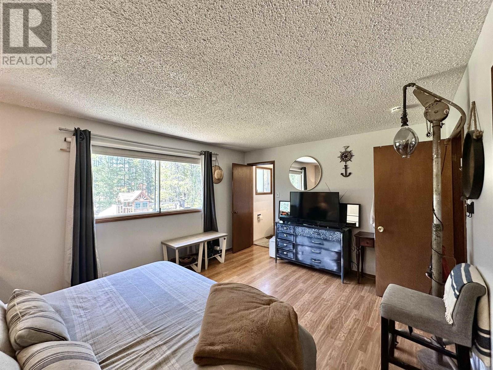 1505 S 5 HIGHWAY, Valemount