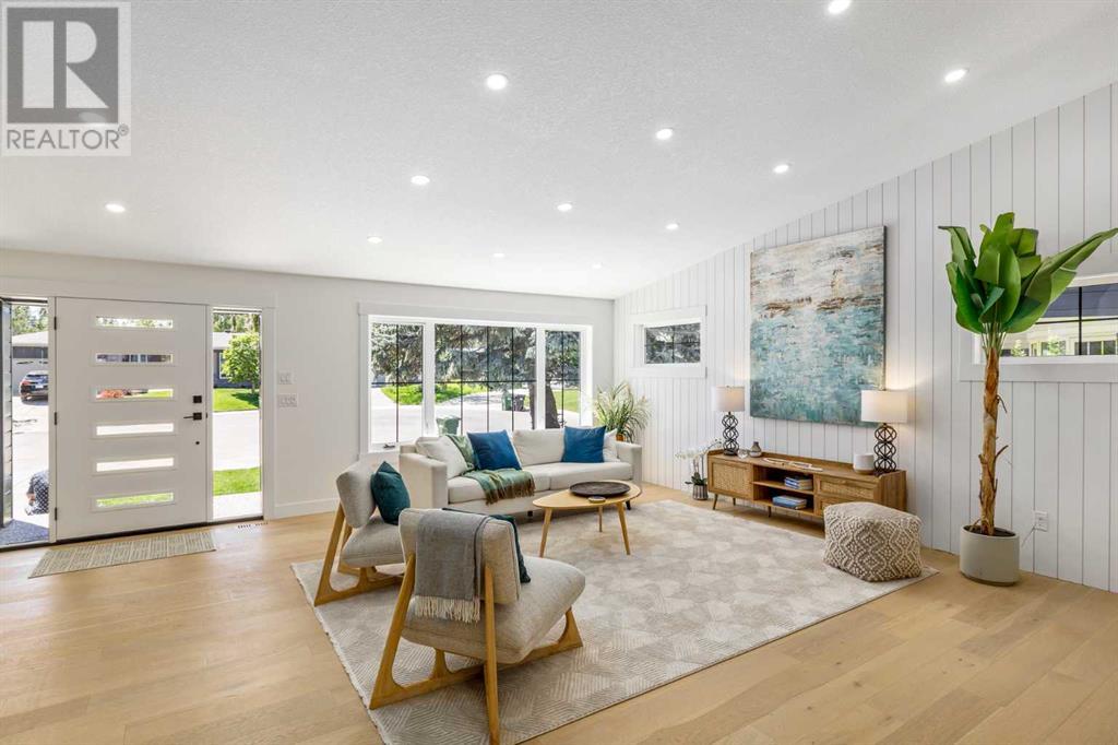 Single Family House for Sale in  Oakhampton Place SW Oakridge Calgary 