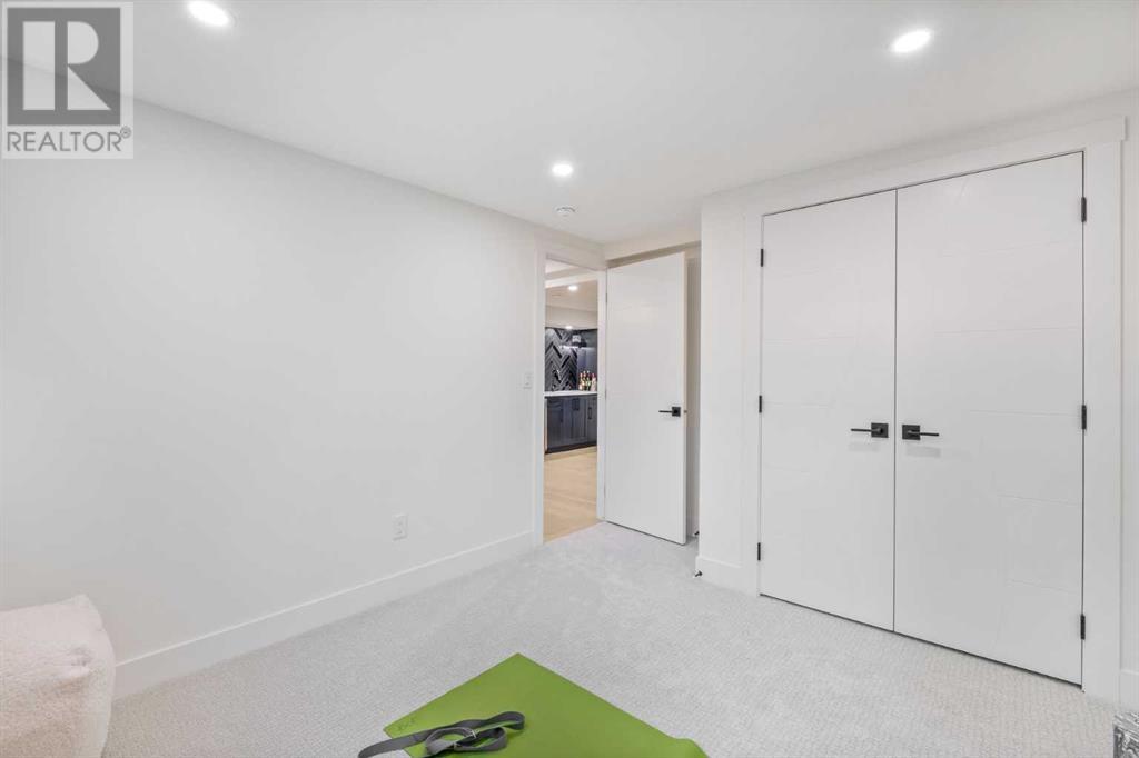 Single Family House for Sale in  Oakhampton Place SW Oakridge Calgary 