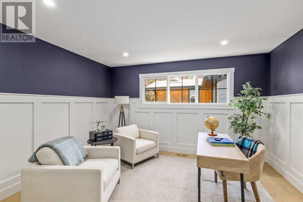 Single Family House for Sale in  Oakhampton Place SW Oakridge Calgary 