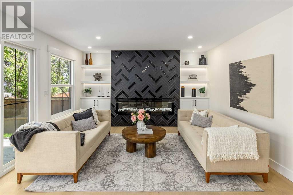 Single Family House for Sale in  Oakhampton Place SW Oakridge Calgary 