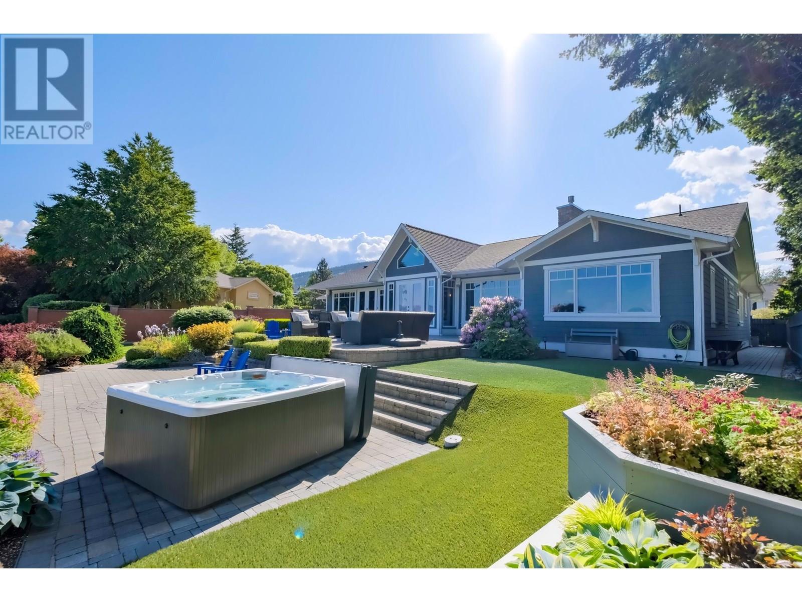 162 VANCOUVER Place, Penticton