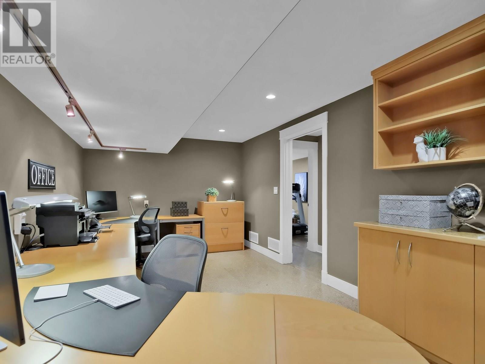162 VANCOUVER Place, Penticton
