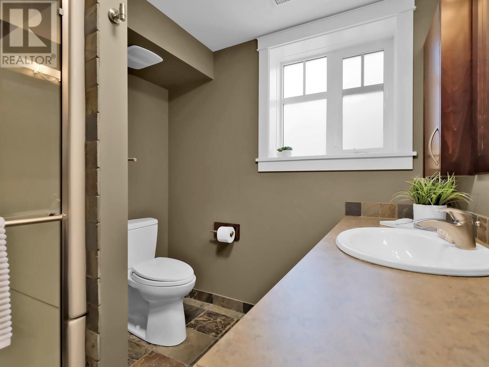 162 VANCOUVER Place, Penticton