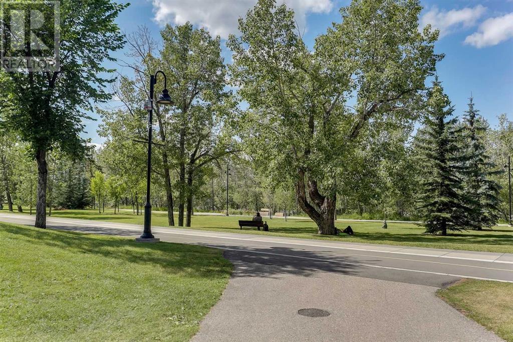Single Family House for Sale in    Avenue SW Eau Claire Calgary 