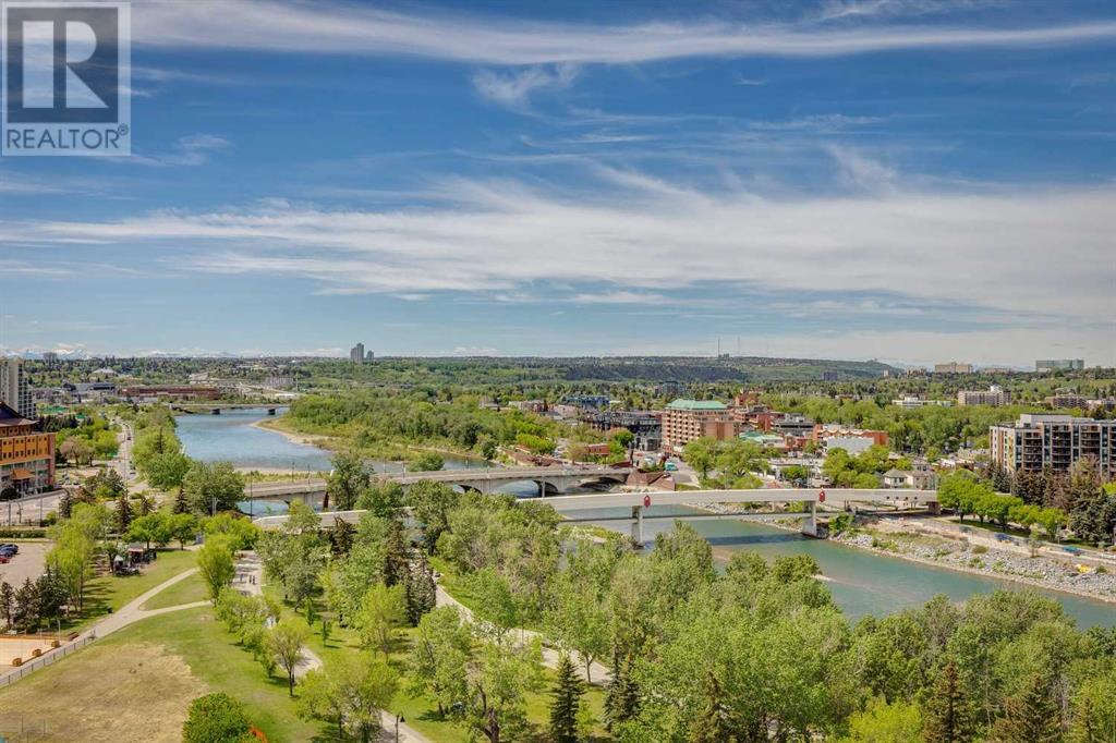 Single Family House for Sale in    Avenue SW Eau Claire Calgary 