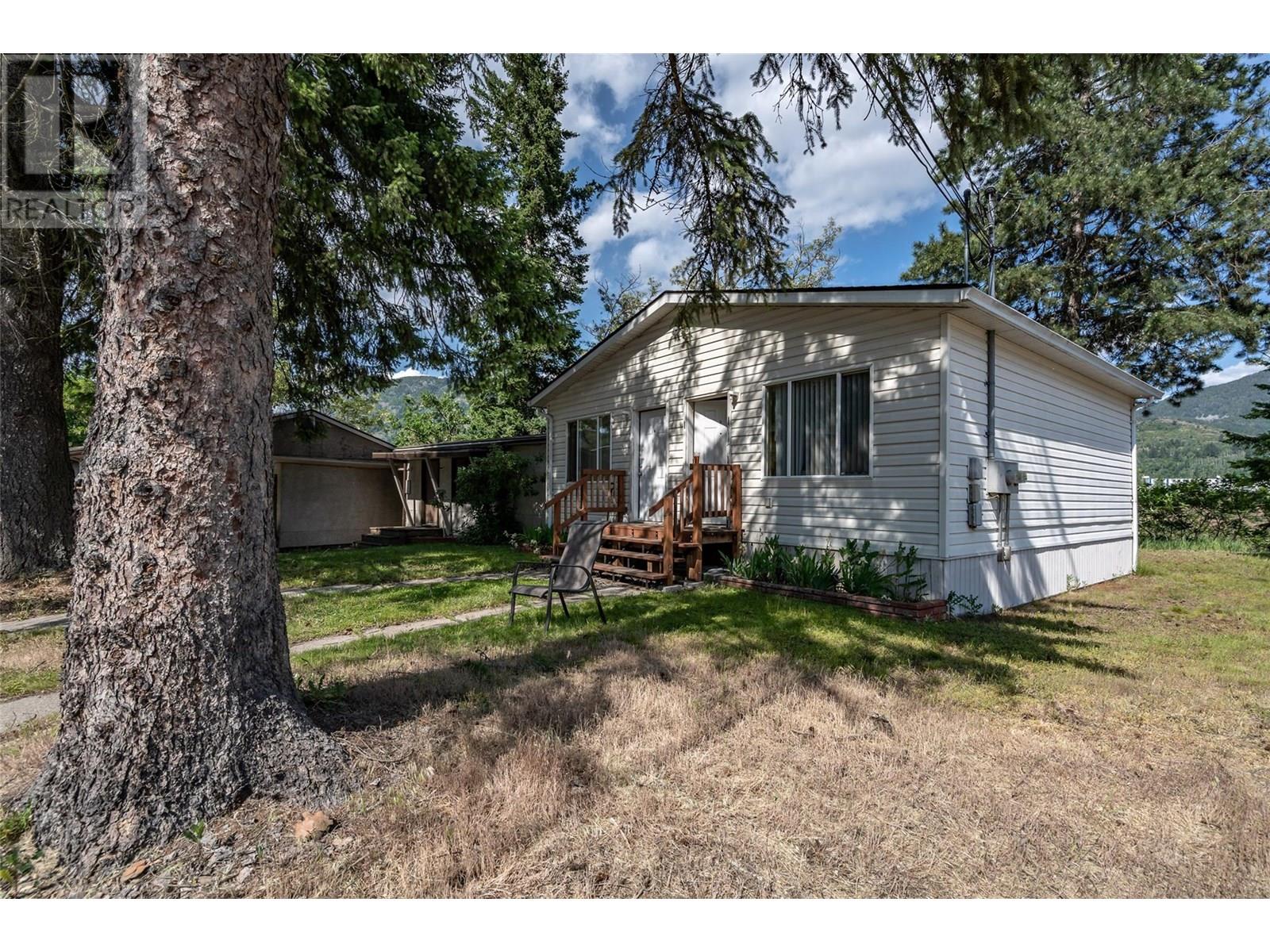 1451 Columbia Avenue - 7