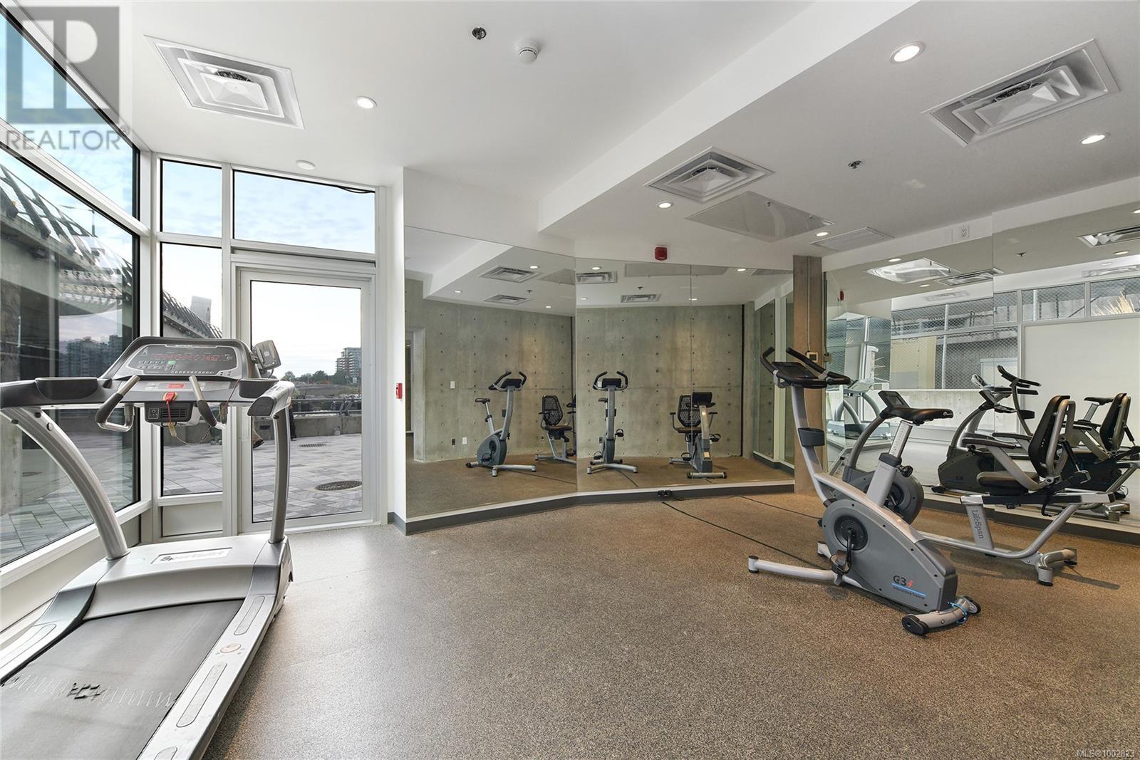 #216 456 PANDORA AVE - Image 16