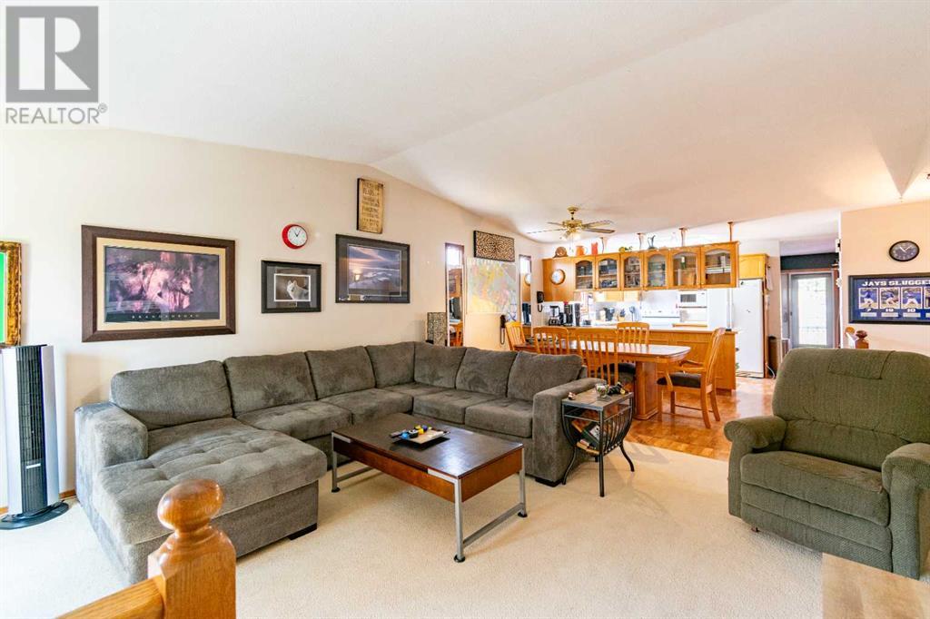 Single Family House Bungalow for Sale in   Street Parkdale Stettler 