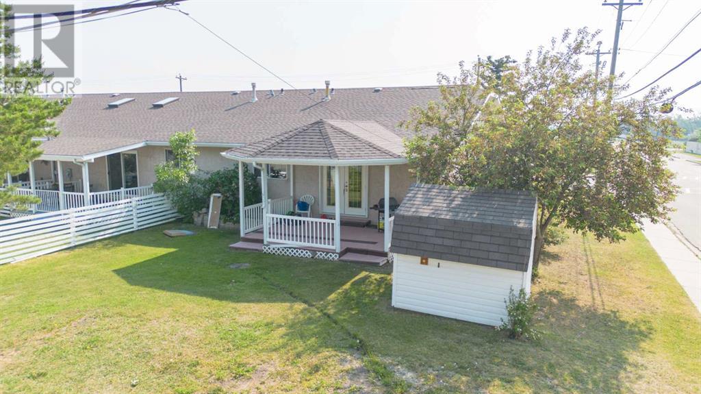 Single Family House Bungalow for Sale in   Street Parkdale Stettler 