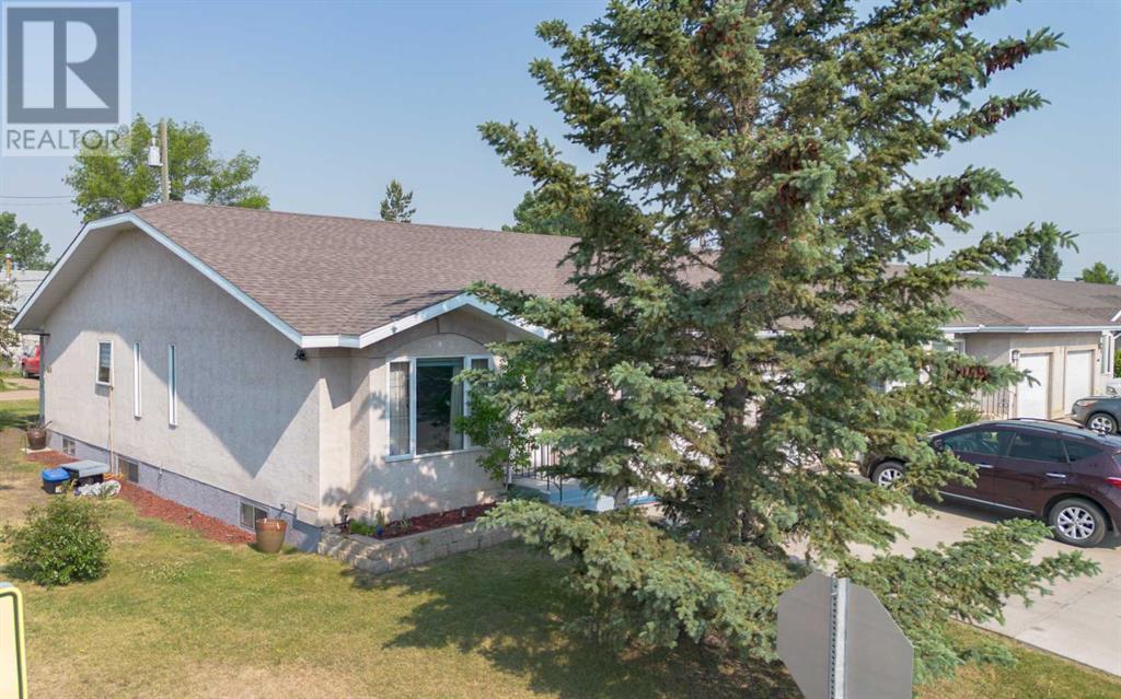 Single Family House Bungalow for Sale in   Street Parkdale Stettler 