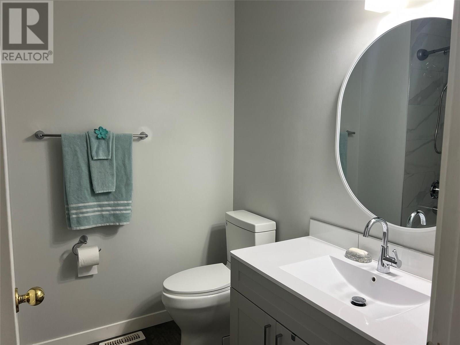 5120 41 Street NE - 16