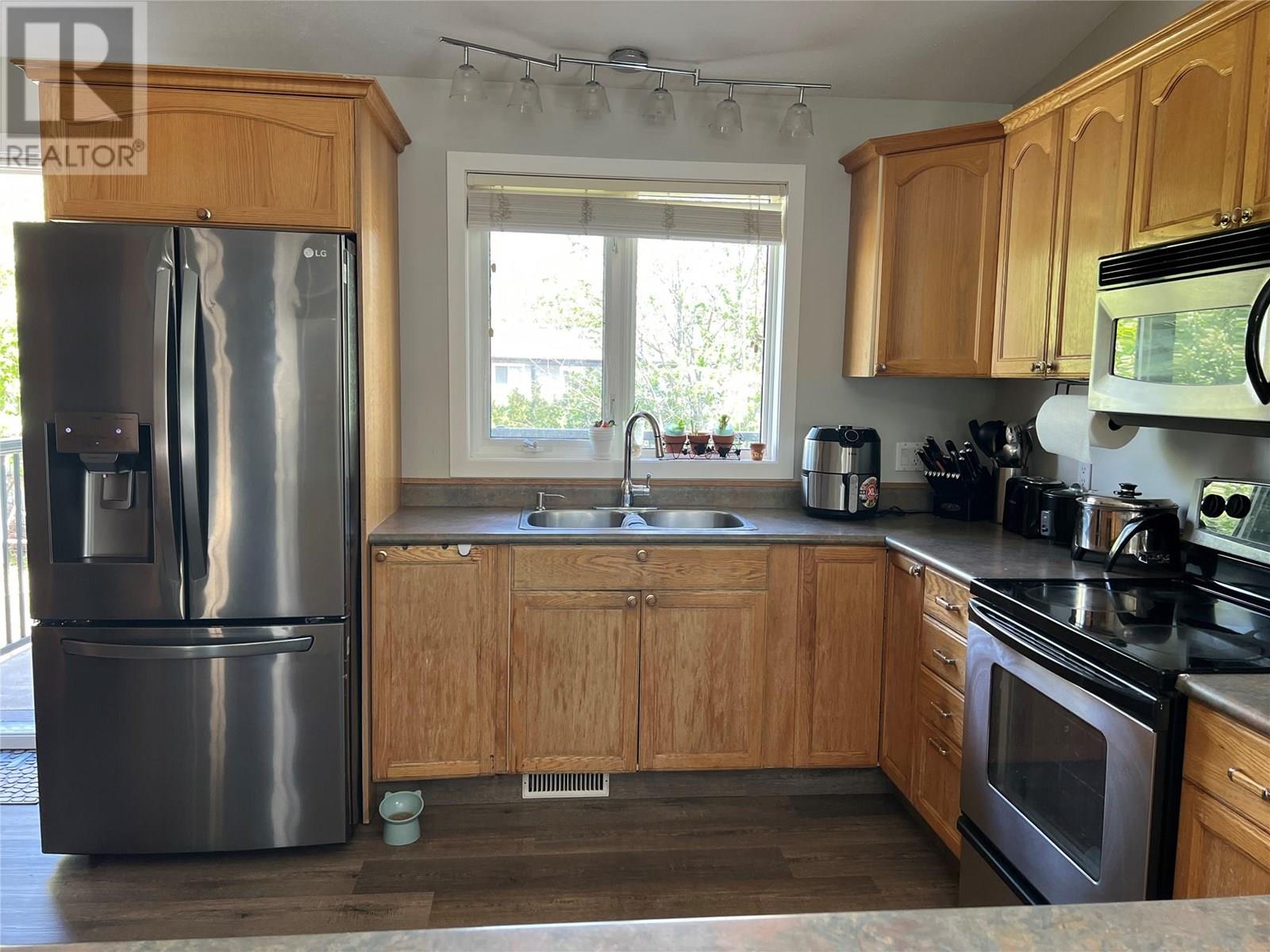 5120 41 Street NE, Chetwynd