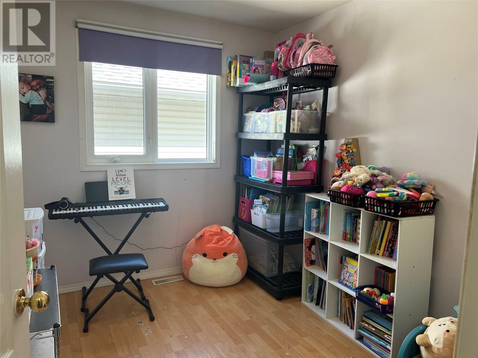 5120 41 Street NE - 22