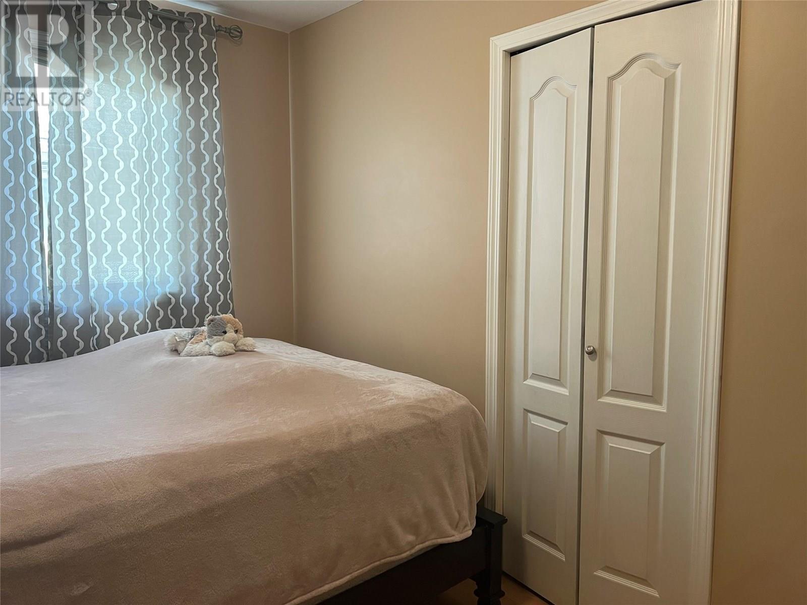 5120 41 Street NE - 20