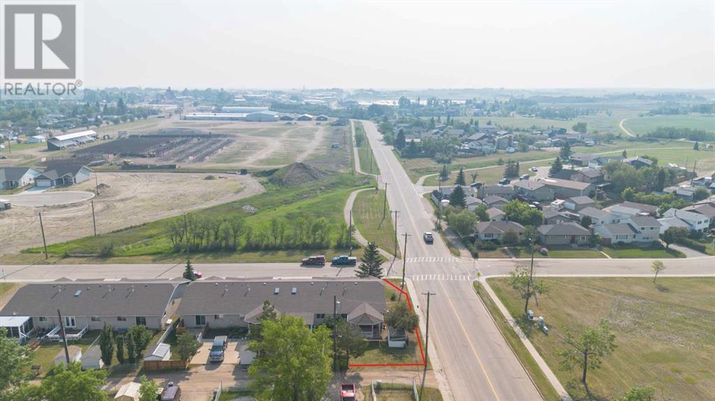 Single Family House Bungalow for Sale in   Street Parkdale Stettler 