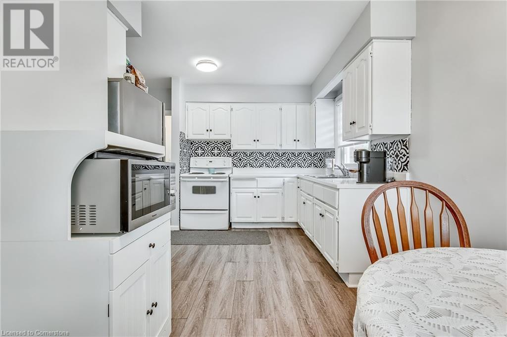 Photo 22 of 379 East 18th Street, Hamilton ON