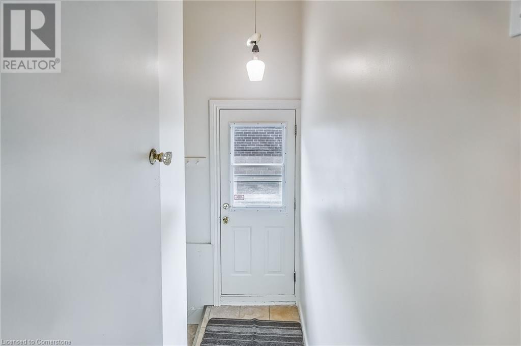 Photo 32 of 379 East 18th Street, Hamilton ON