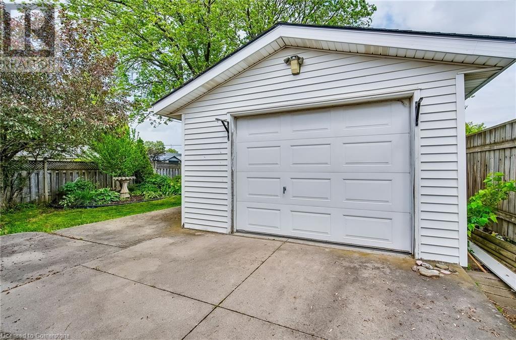 Photo 39 of 379 East 18th Street, Hamilton ON