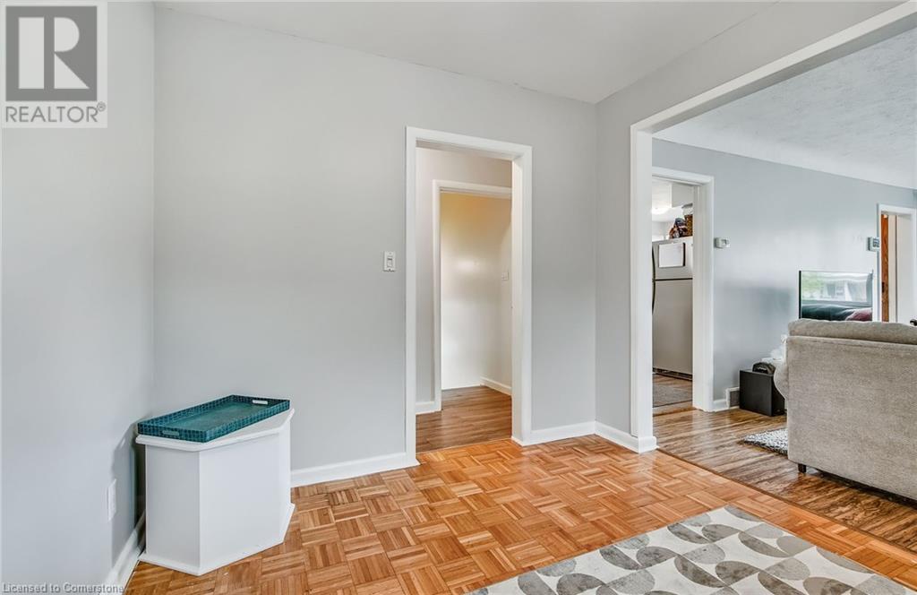 Photo 15 of 379 East 18th Street, Hamilton ON