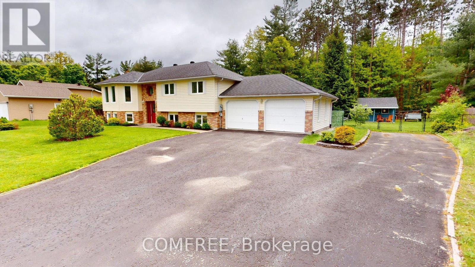 Photo 2 of 63 Bailey Crescent, Tiny ON