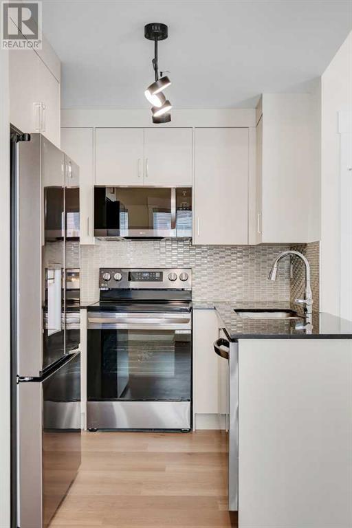 Single Family House for Sale in  West Coach Manor SW West Springs Calgary 