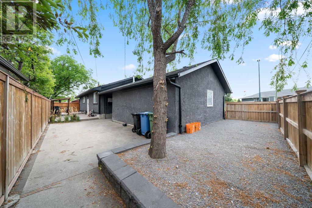 Single Family House Bungalow for Sale in  Southwood Drive SE Southview Calgary 