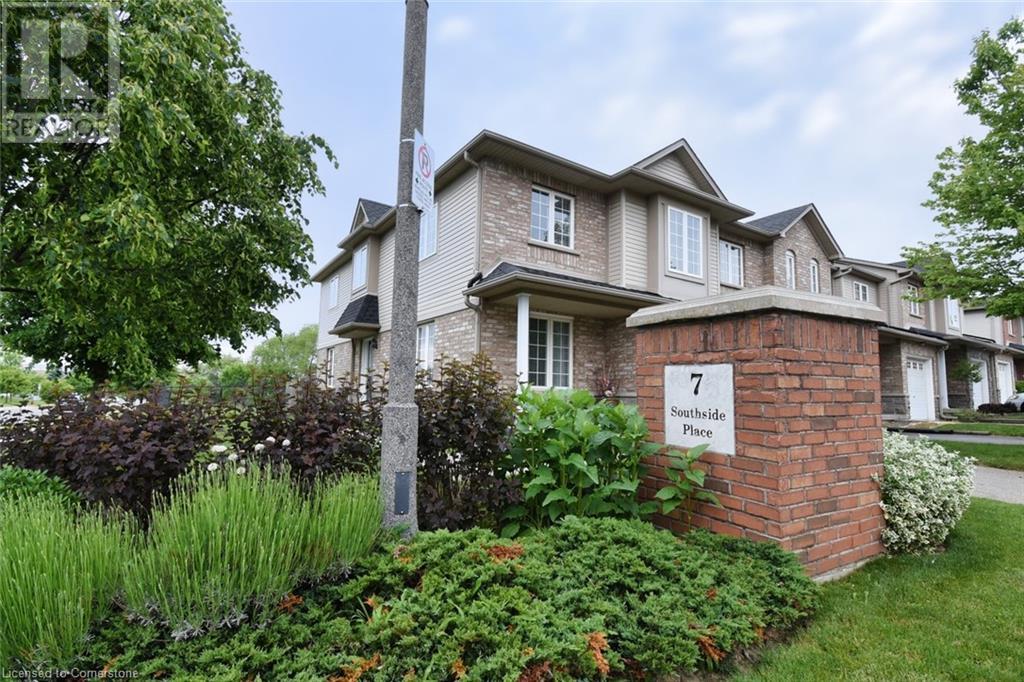 Photo 2 of 7 Southside Place Unit 49, Hamilton ON